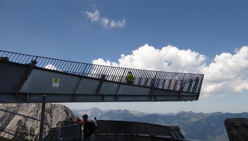 Vom Alpspix 1000 meter runter schauen